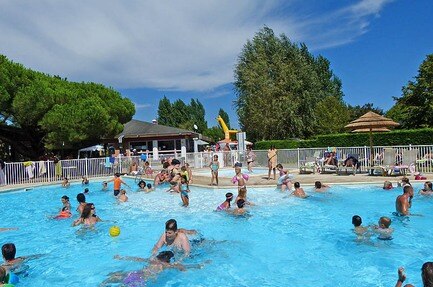 Flower Camping Le Nauzan-Plage
