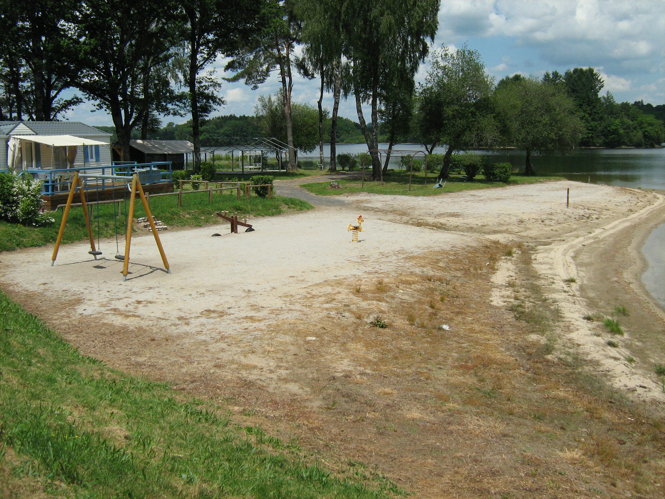 Flower Camping Le Port de Neuvic Flower Camping Le Port de Neuvic