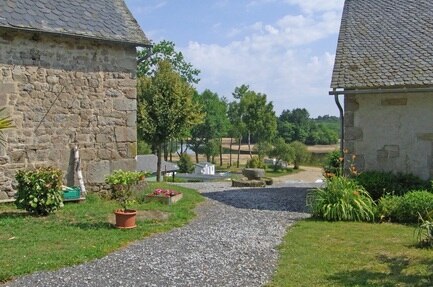 Flower Camping Le Port de Neuvic