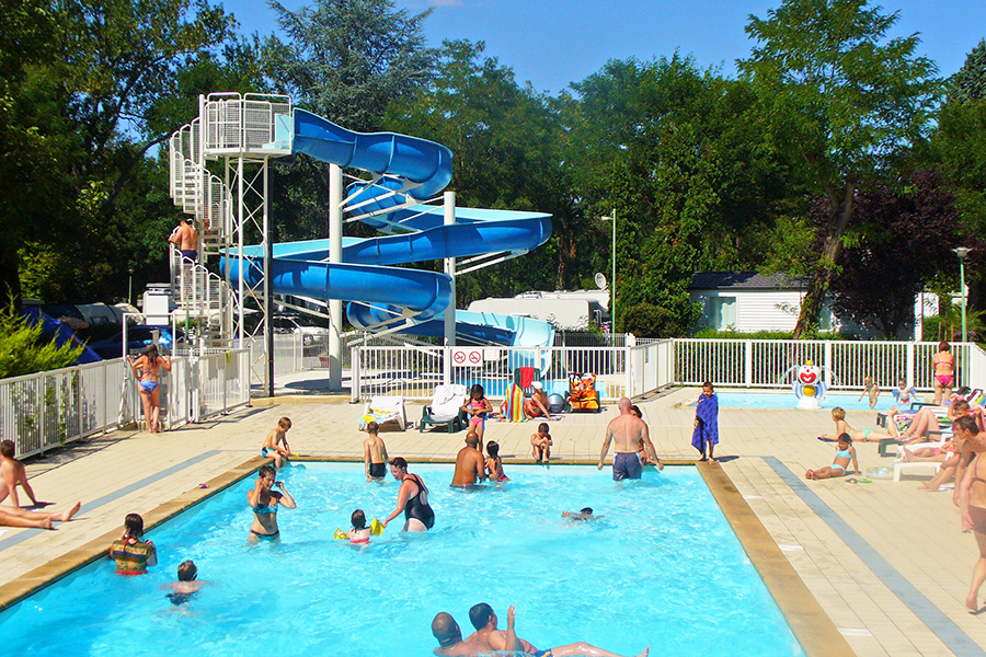 Camping Les Acacias au Bord du Lac Camping Les Acacias au Bord du Lac