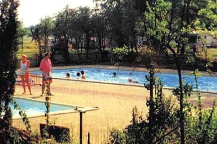 Camping La Croix d'Arles